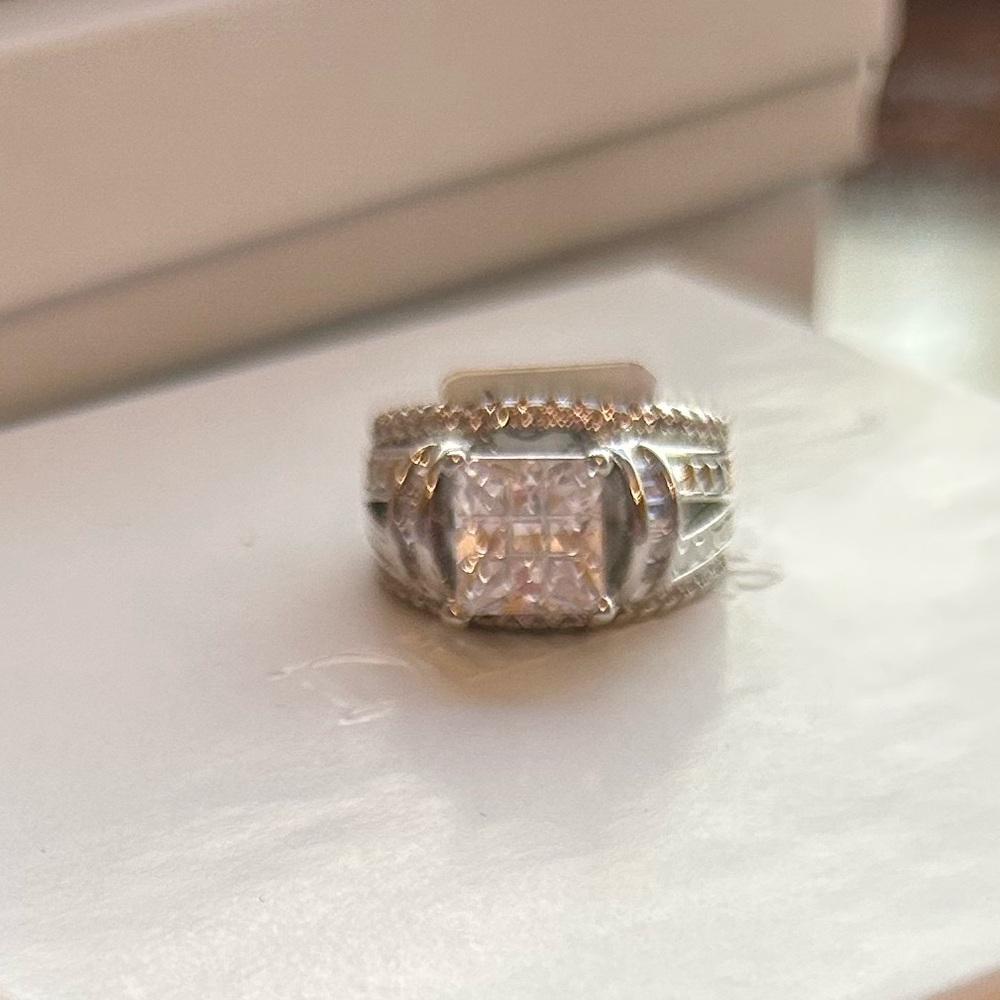 Vintage Size 6.5 Large S925 Silver Plated Ring Princess Cut Diamond CZ Center